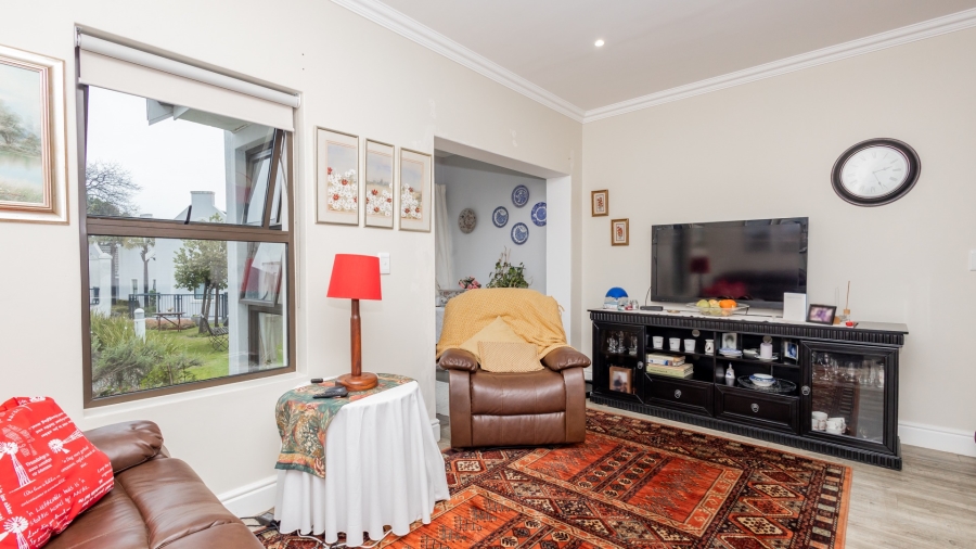 1 Bedroom Property for Sale in Zevenwacht Retirement Village Western Cape